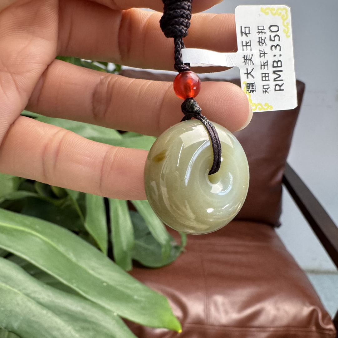 和田玉且末糖平安扣多样性发货