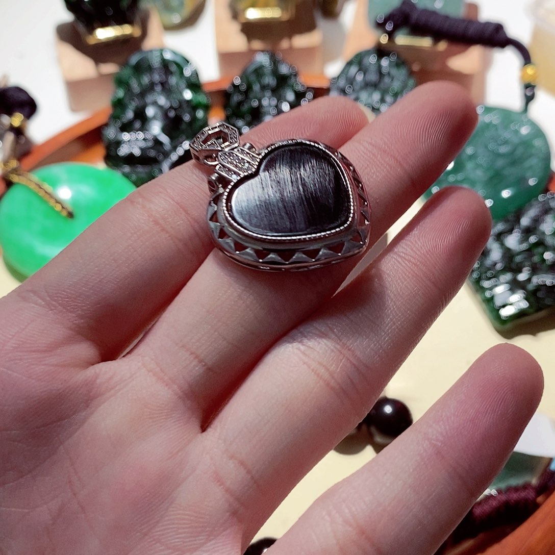 翡翠戒指未镶嵌翡翠a