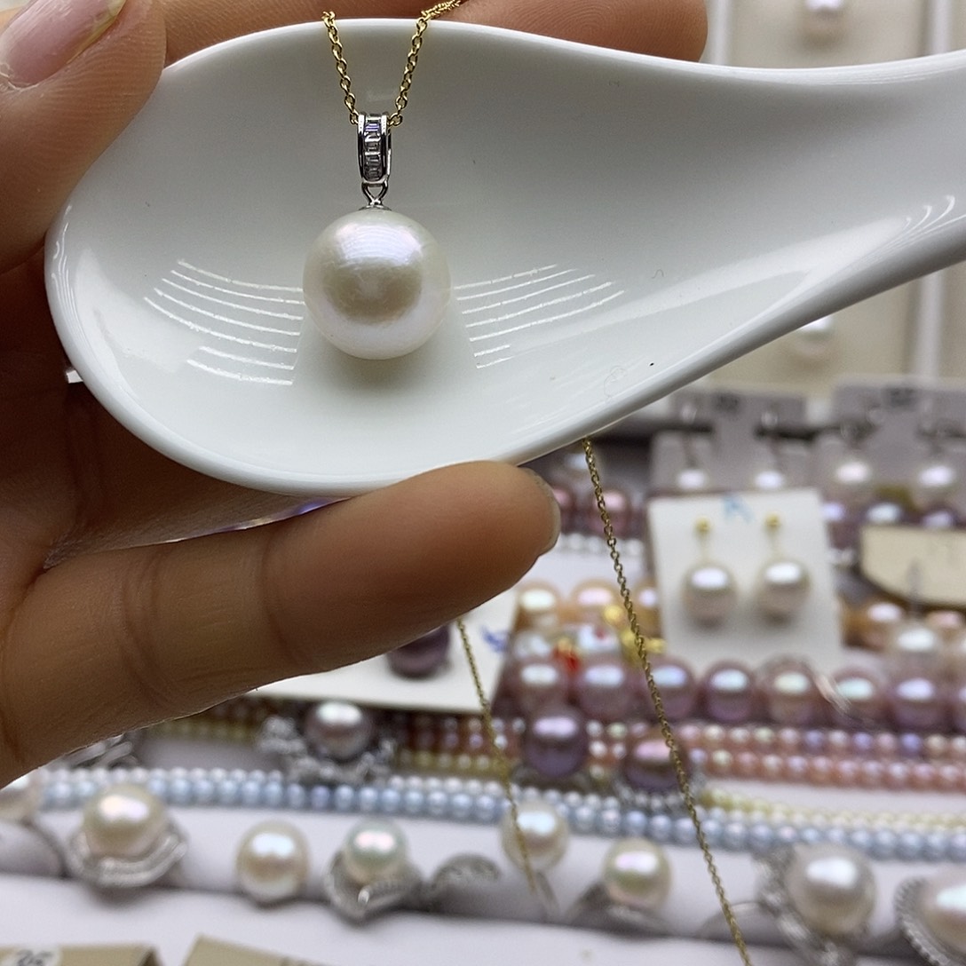 淡水珍珠吊坠(赠链)银S925镶嵌