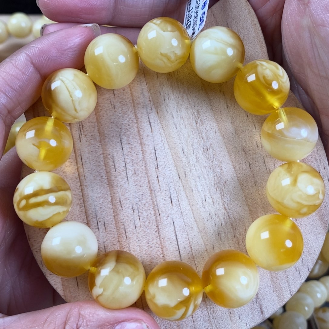 蜜蜡裸石未镶嵌17➕金白溶洞