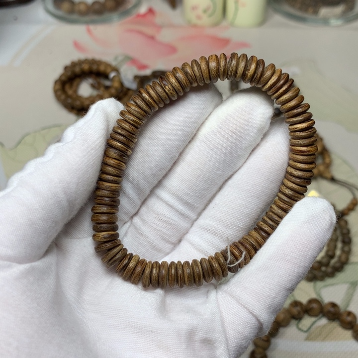 沉香手串缅甸片片 随机发
