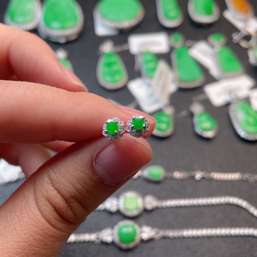 翡翠吊坠(不含链)银S925镶嵌耳钉