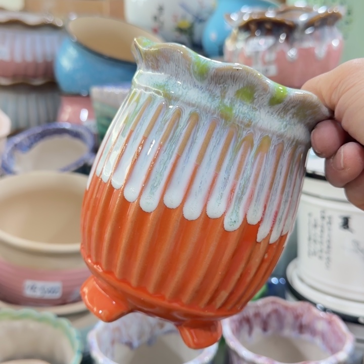 凑9块包邮，有孔，陶瓷花盆