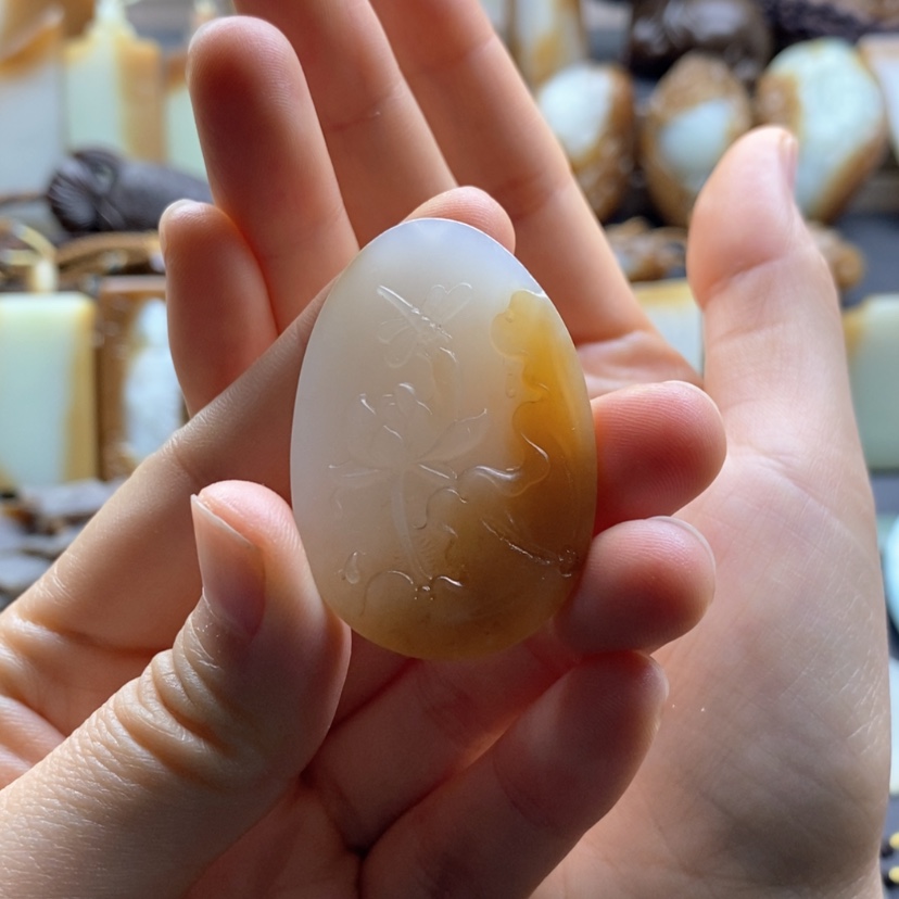 【闪购商品】颈饰未镶嵌和田玉（糖玉）