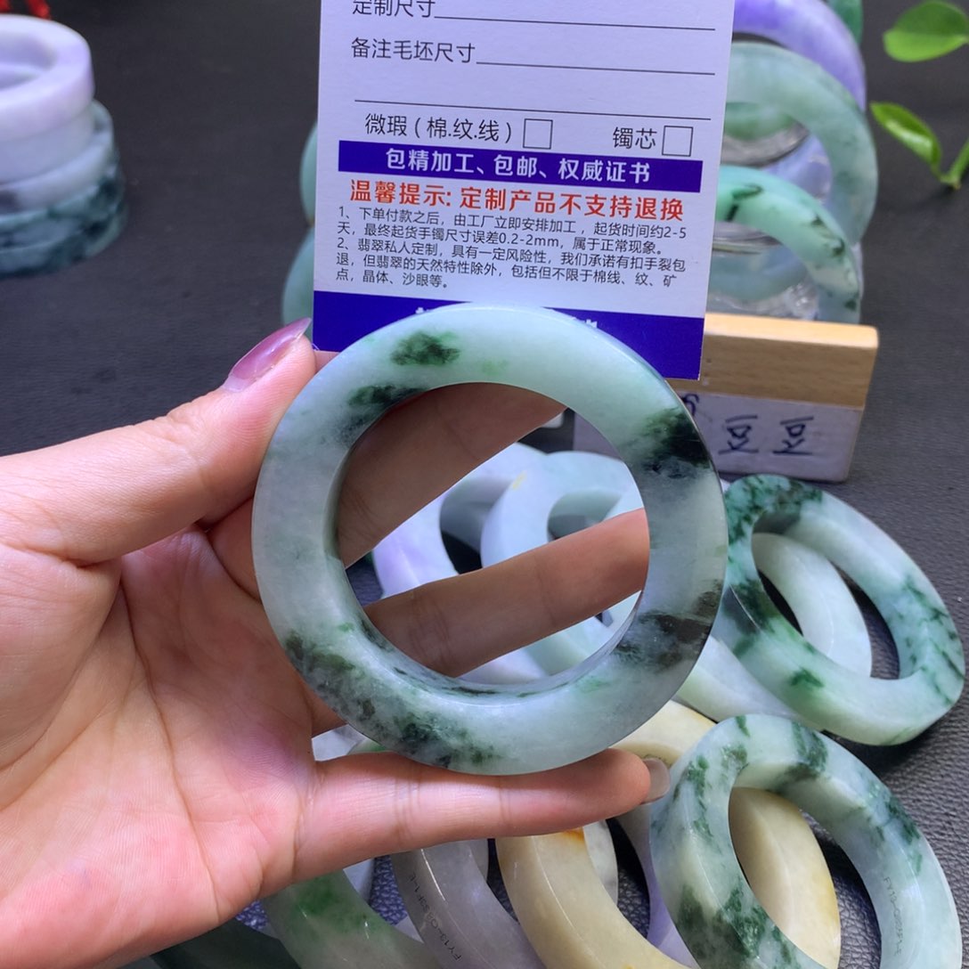 未镶嵌翡翠定制翡翠