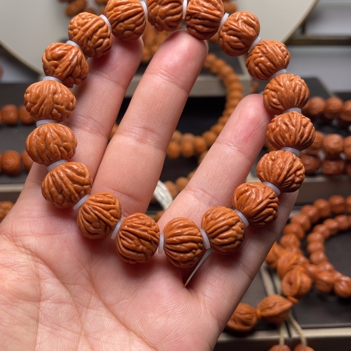 桃核吊坠龙纹桃核金蟾