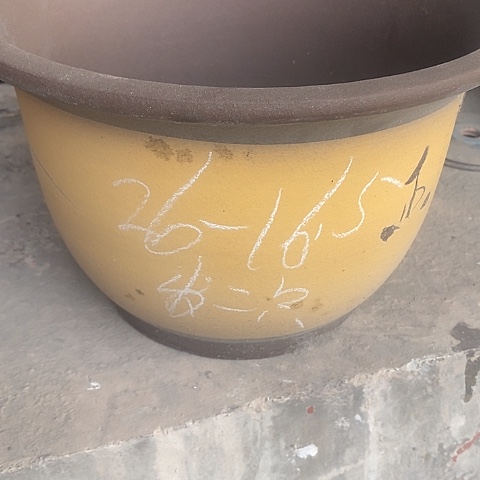 紫砂中国宜兴紫砂花盆，