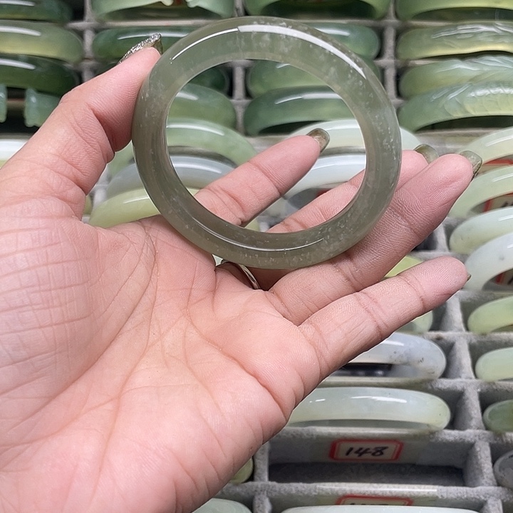 蛇纹石玉未镶嵌手镯148