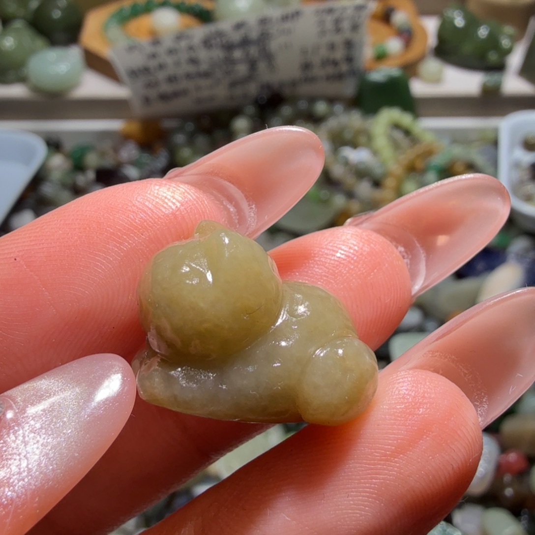 签***福和田玉未镶嵌珠宝奇石