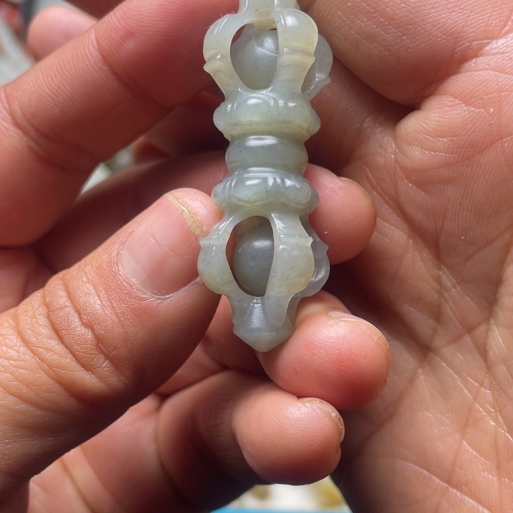 和田玉未镶嵌珠宝半成品