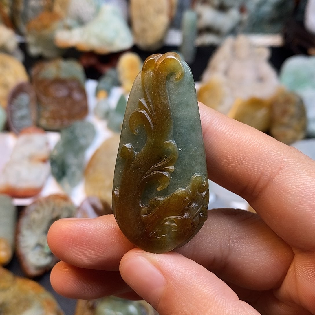 定制翡翠未镶嵌特色07