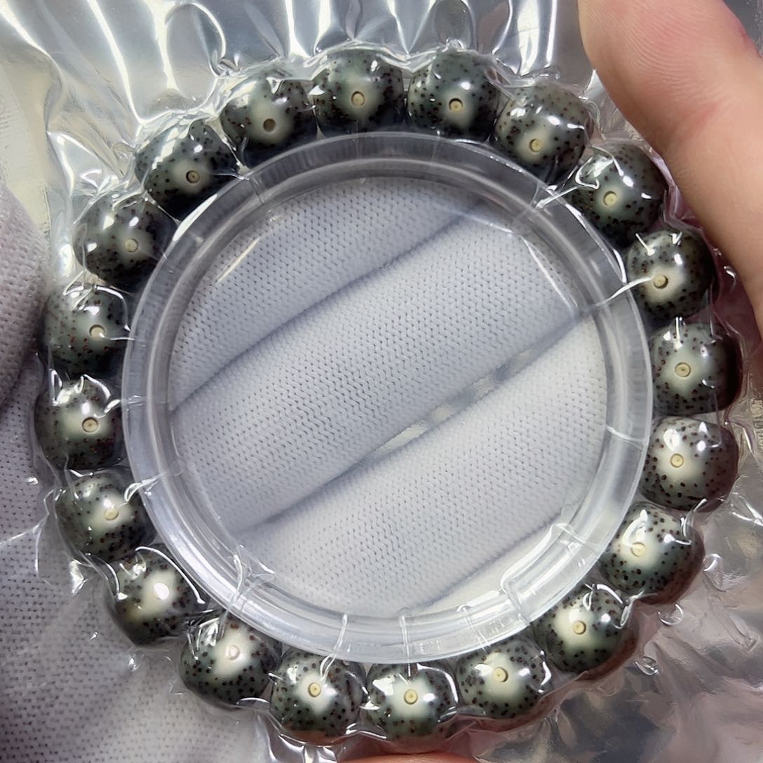星月菩提手串12绿包白a7