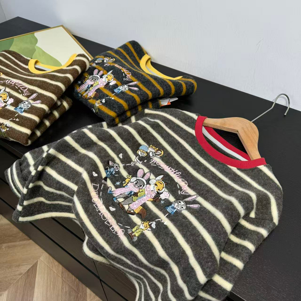 25儿童条纹圆领卡通刺绣套头卫衣中大男童女童休闲上衣021