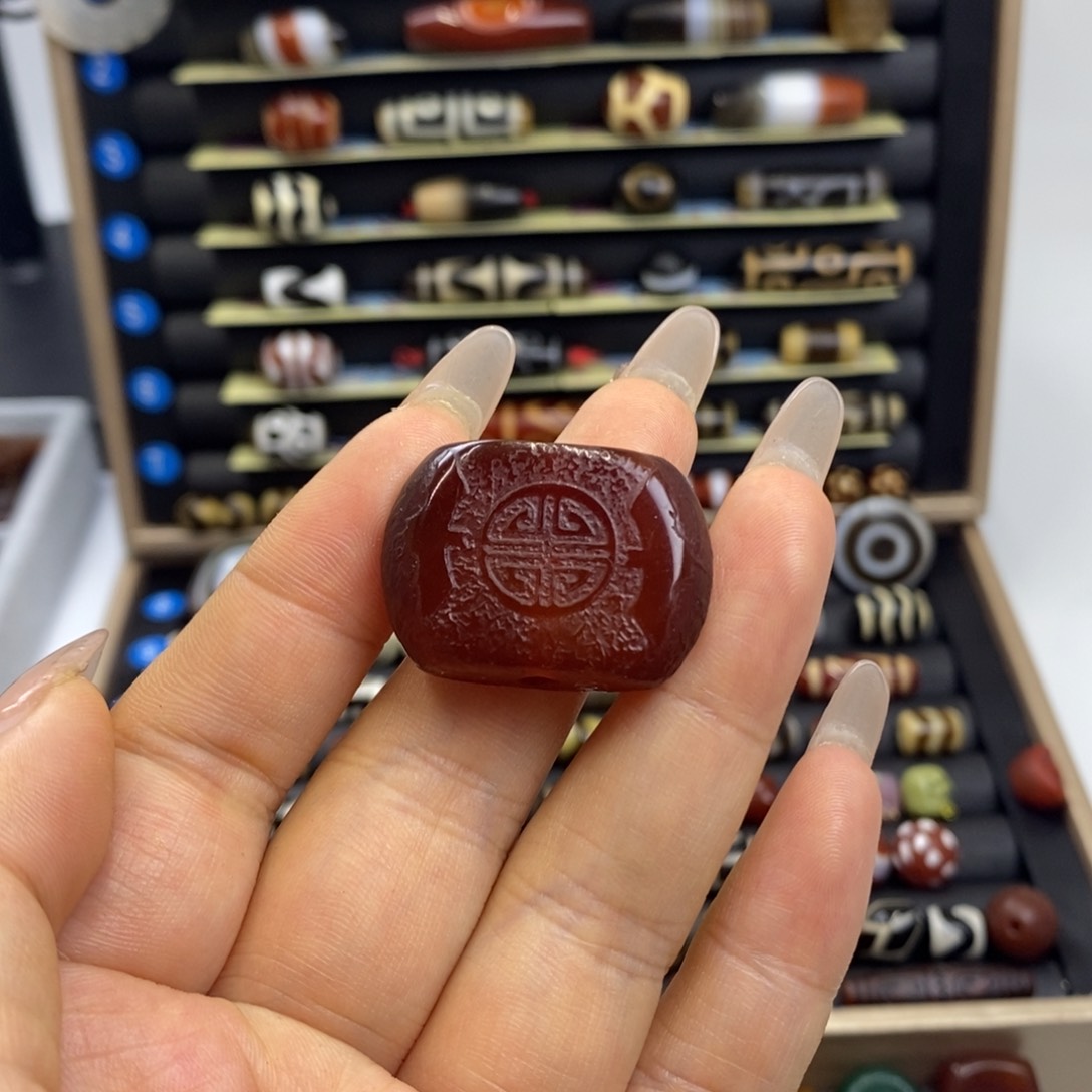 玛瑙/玉髓未镶嵌珠宝半成品