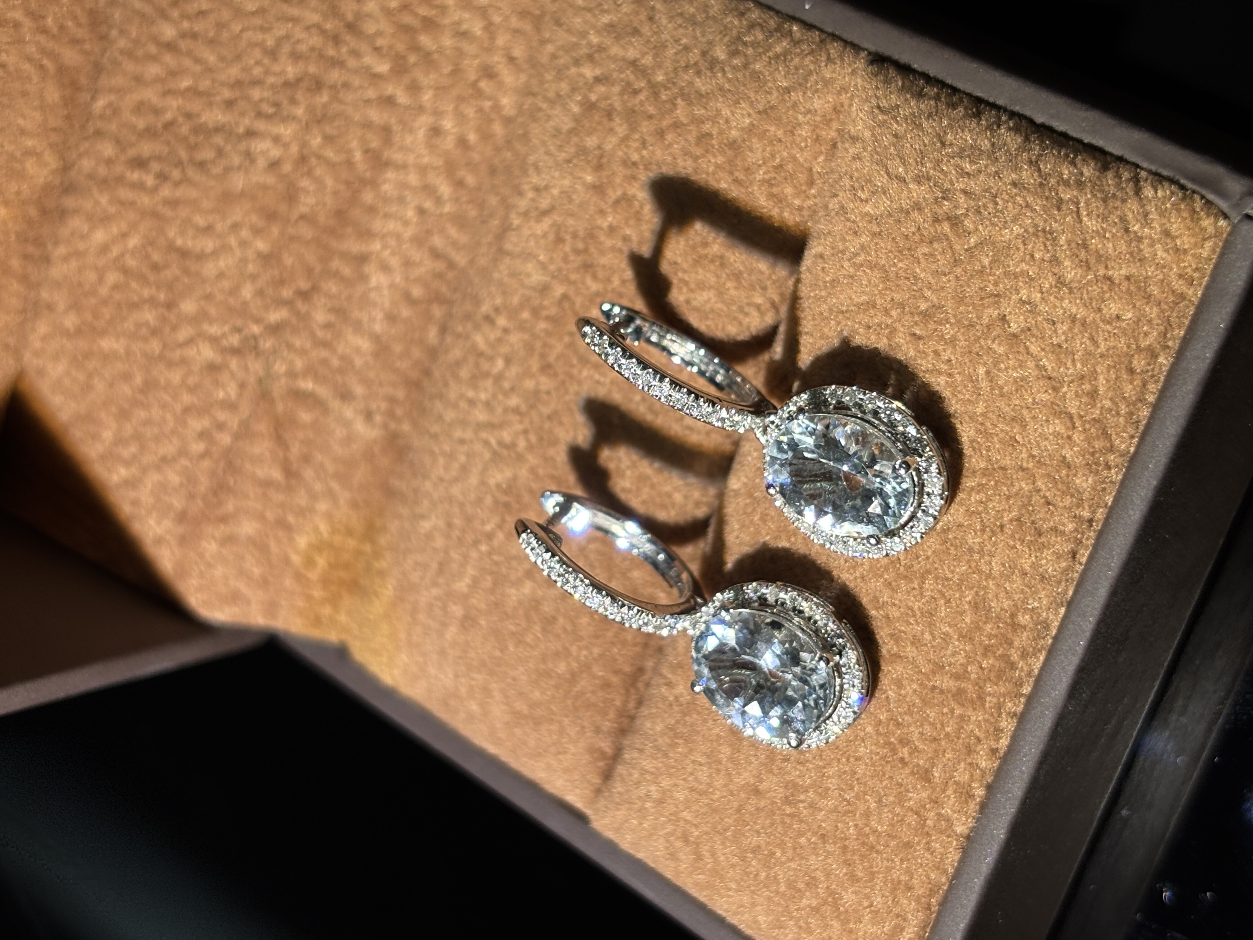 【KK珠宝】 海宝鸽子蛋耳吊