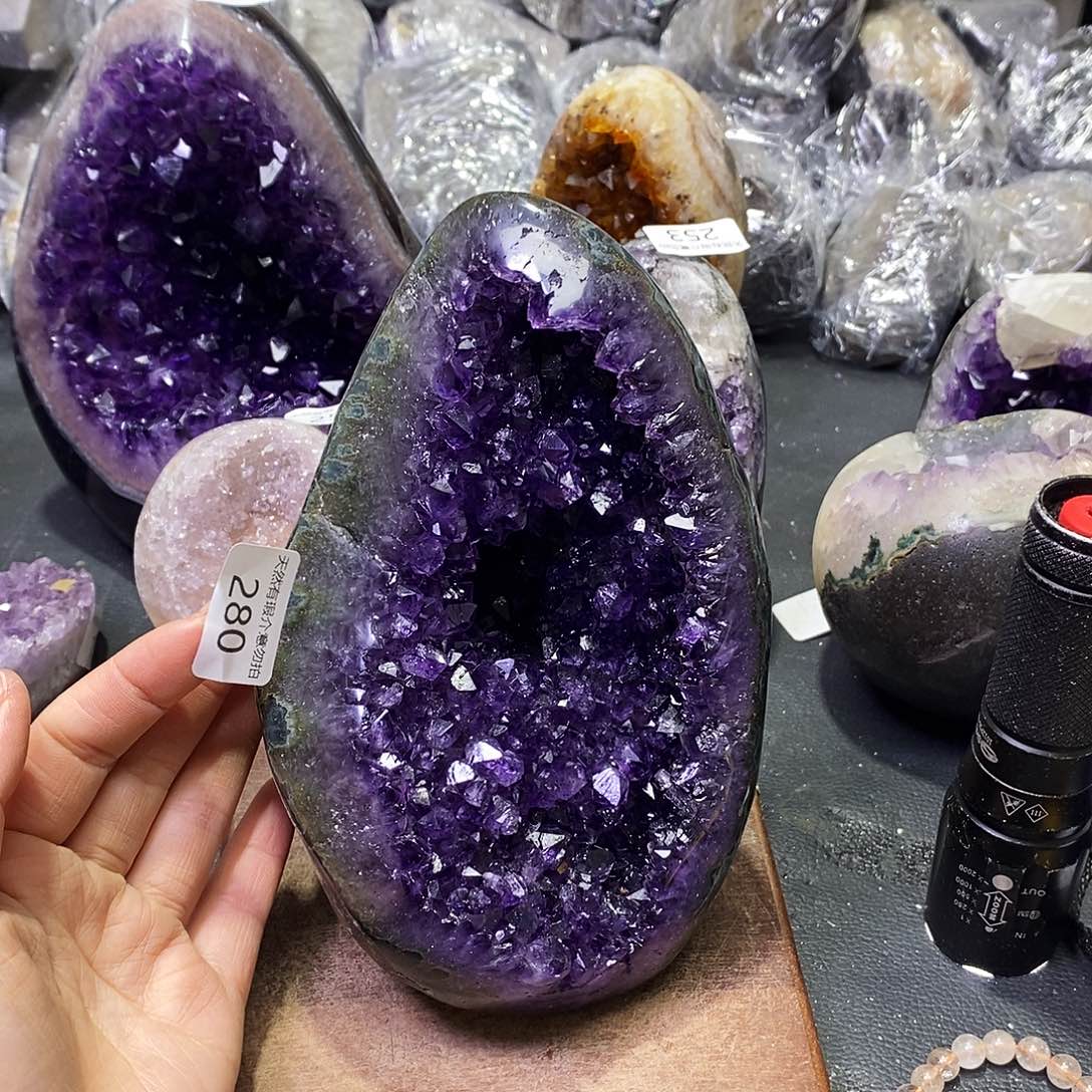 水晶大型摆件（非配饰）未镶嵌