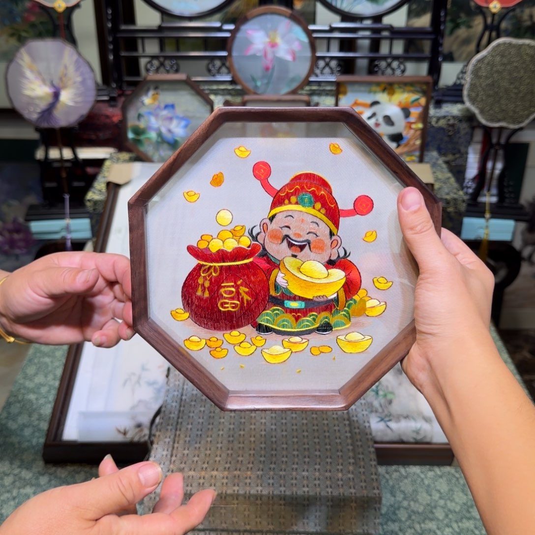 阳***洋刺绣手工苏绣工艺制作技艺精湛