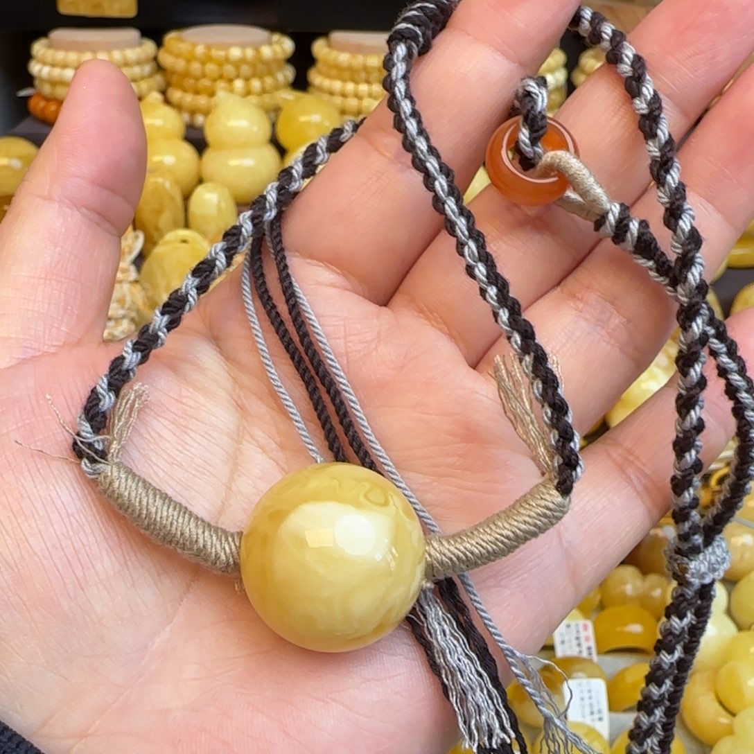 琥珀未镶嵌套链天然俄料浓蜡妖花蜜蜡圆珠锁骨
