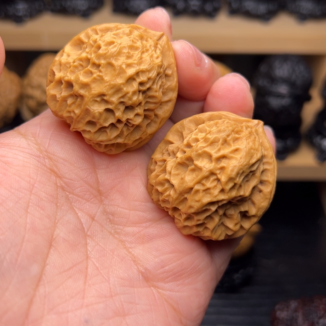 文玩核桃吊坠11z------38尺