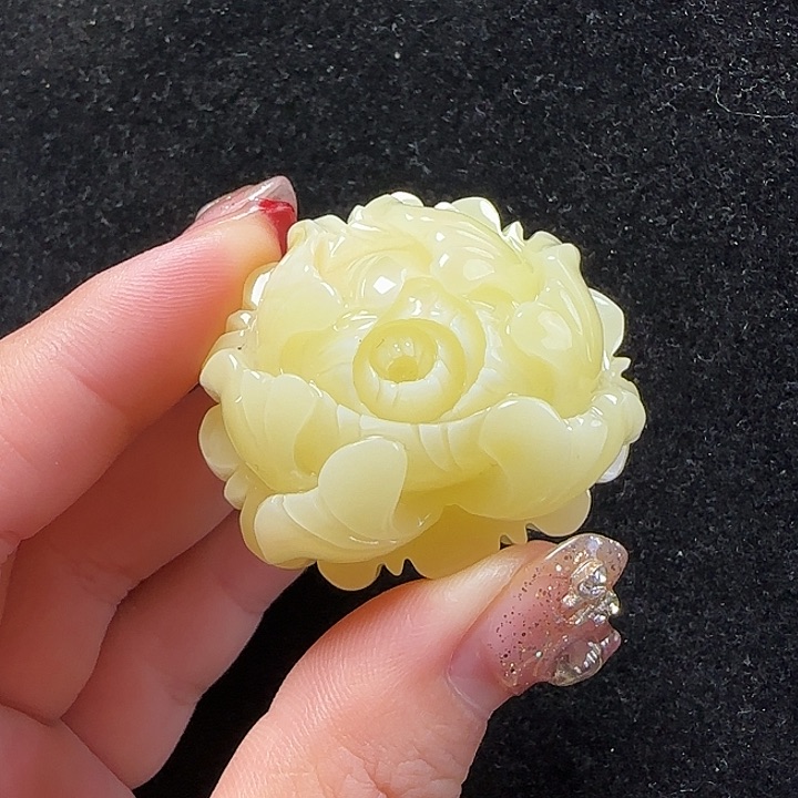 蜜蜡珠宝奇石未镶嵌