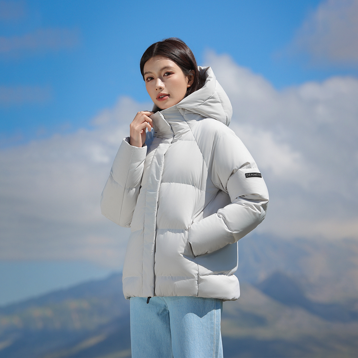 登美司「上新95鹅！」女装连帽羽绒服短款连帽外套强防水防泼