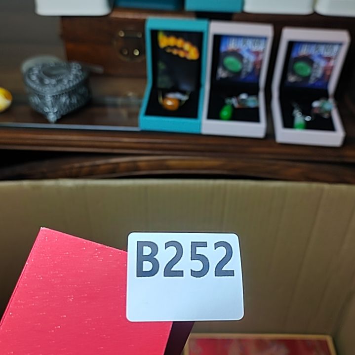 嫣****大叶紫檀（黑酸枝木类）