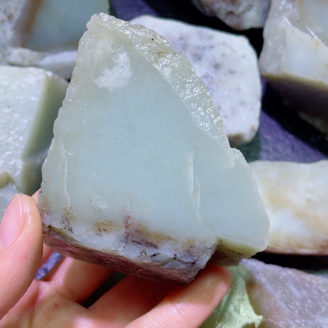 和田玉未镶嵌珠宝半成品