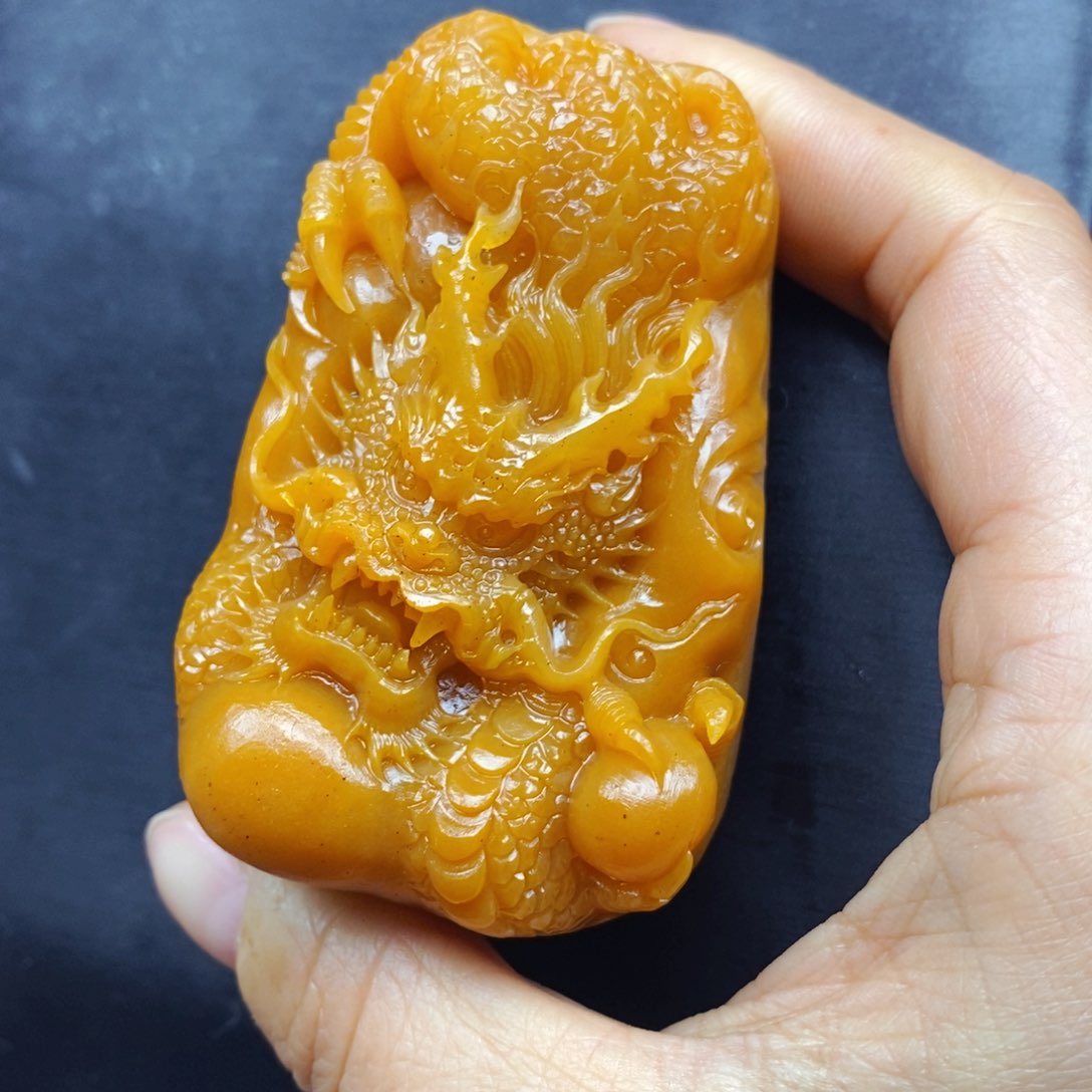 石英质玉（黄龙玉）颈饰未镶嵌