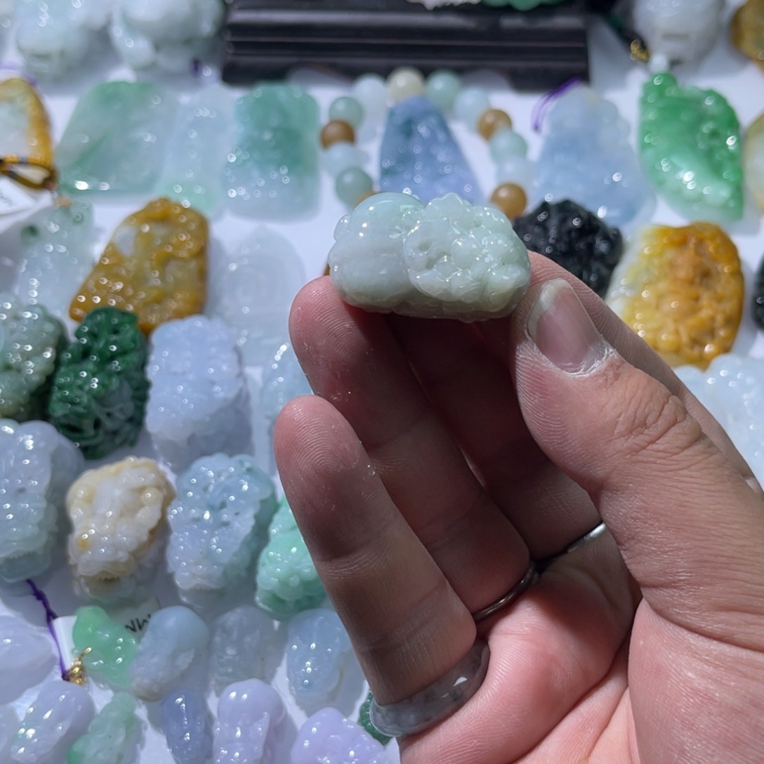 翡翠颈饰未镶嵌天然