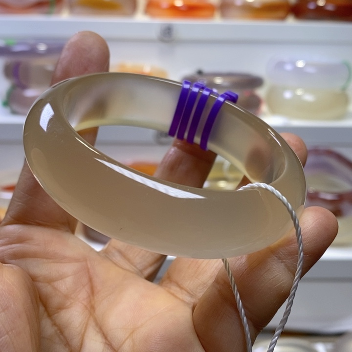 玛瑙/玉髓手镯未镶嵌