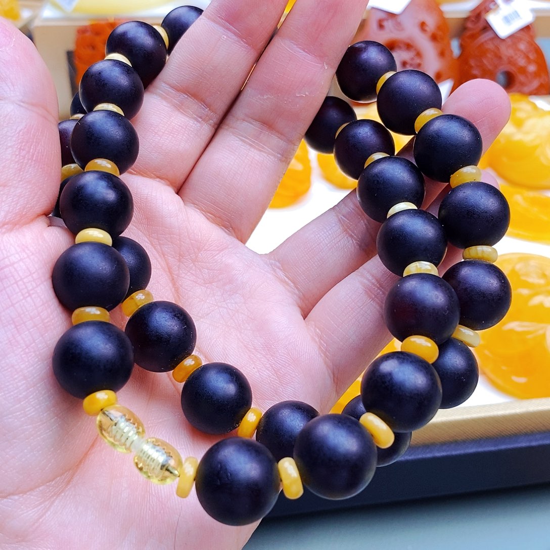 蜜蜡颈饰未镶嵌龙*纹天然保真假一赔十