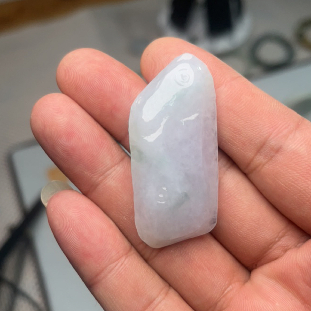 天然翡翠A货淡紫色