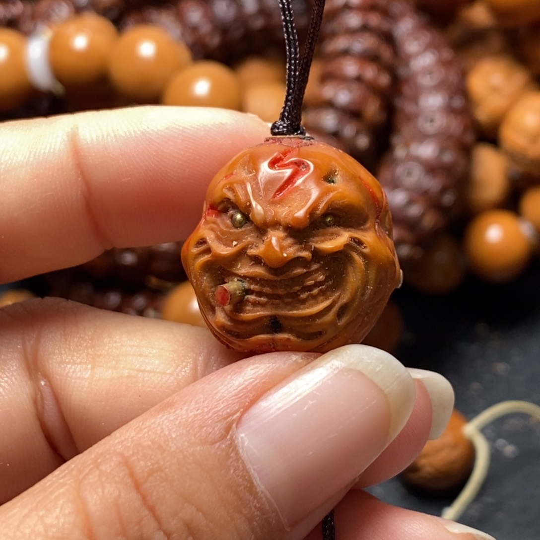 猴头核桃吊坠橄榄