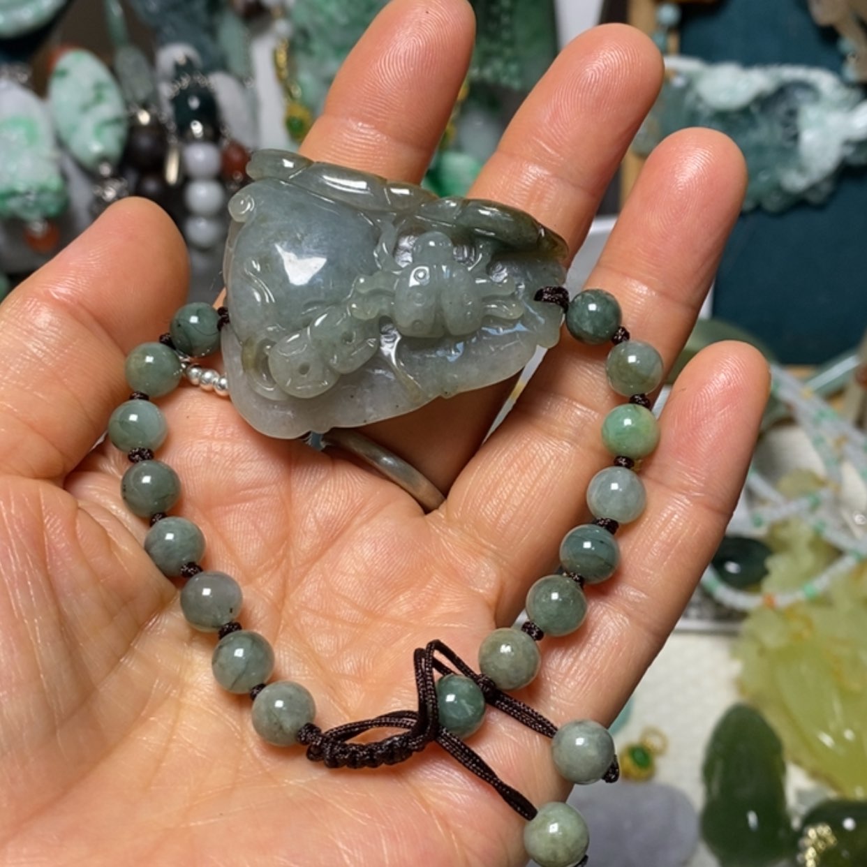 【闪购商品】翡翠吊坠(赠链)未镶嵌