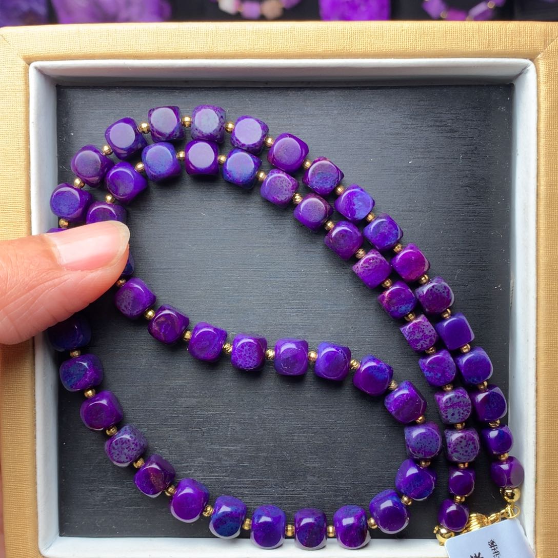 苏纪石（舒俱来）项链18K金镶嵌