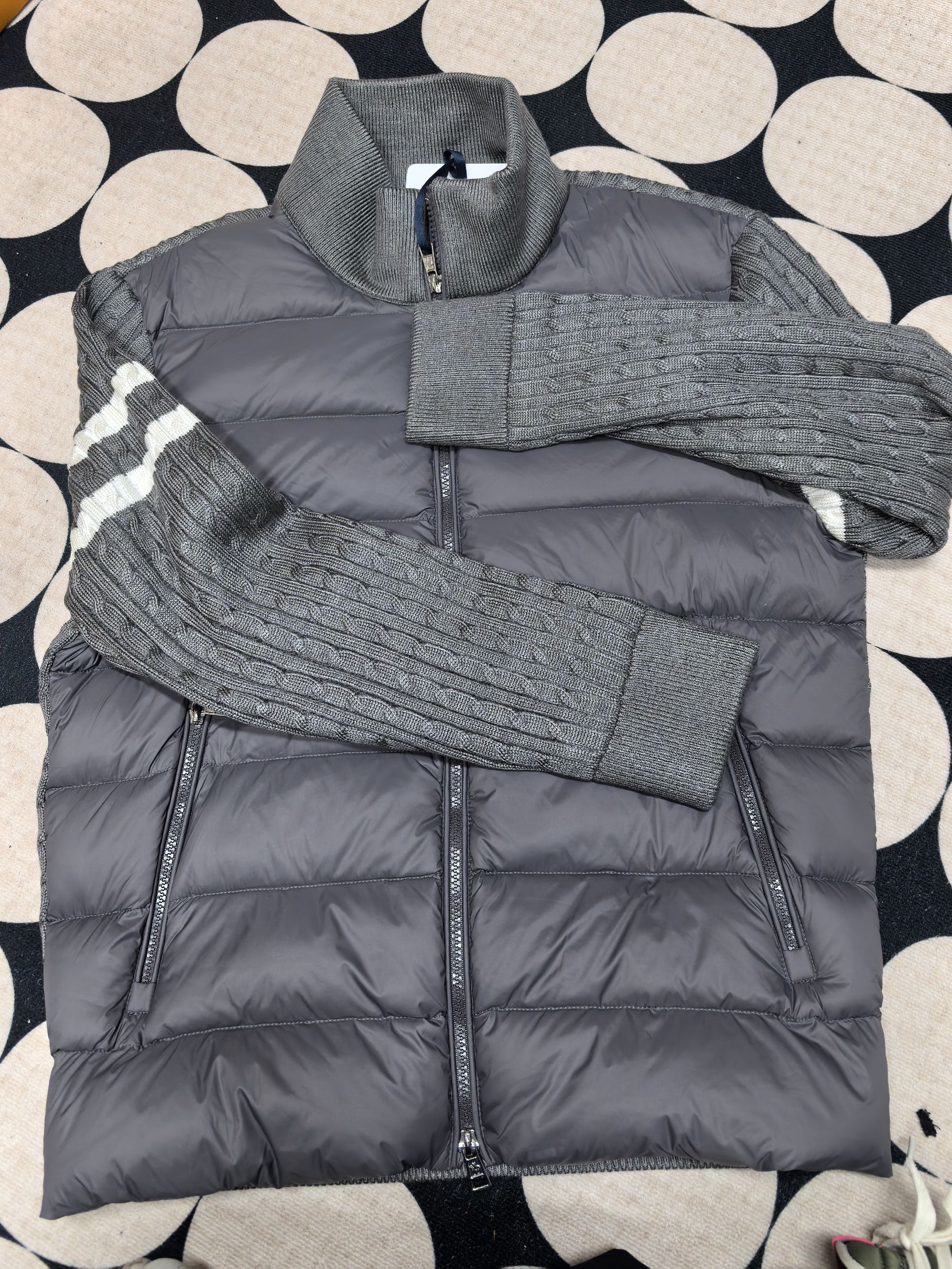 【畅老板奢品】袖口双杠羽绒服