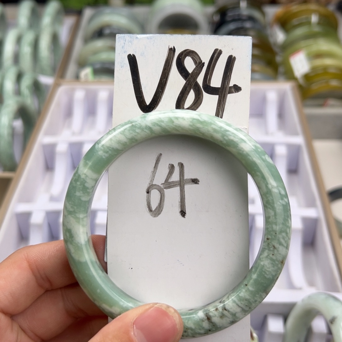 岫玉手镯未镶嵌天然岫玉