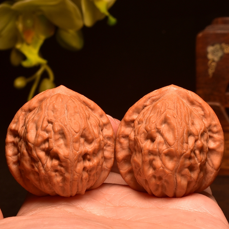 实拍！阴干定型40mm大红袍狮子文玩核桃狮子头精品收藏手把件古玩