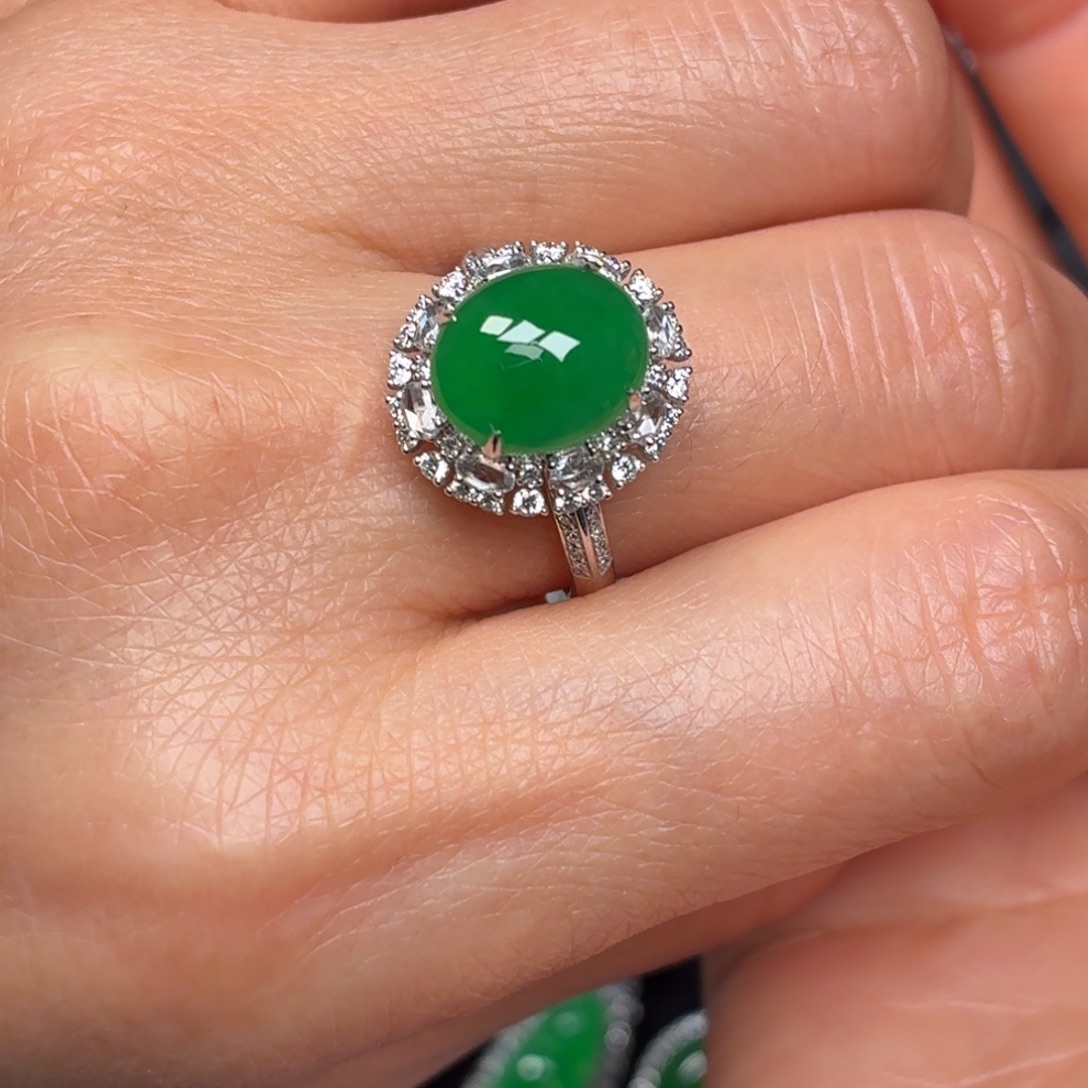 翡翠18K金镶嵌戒指