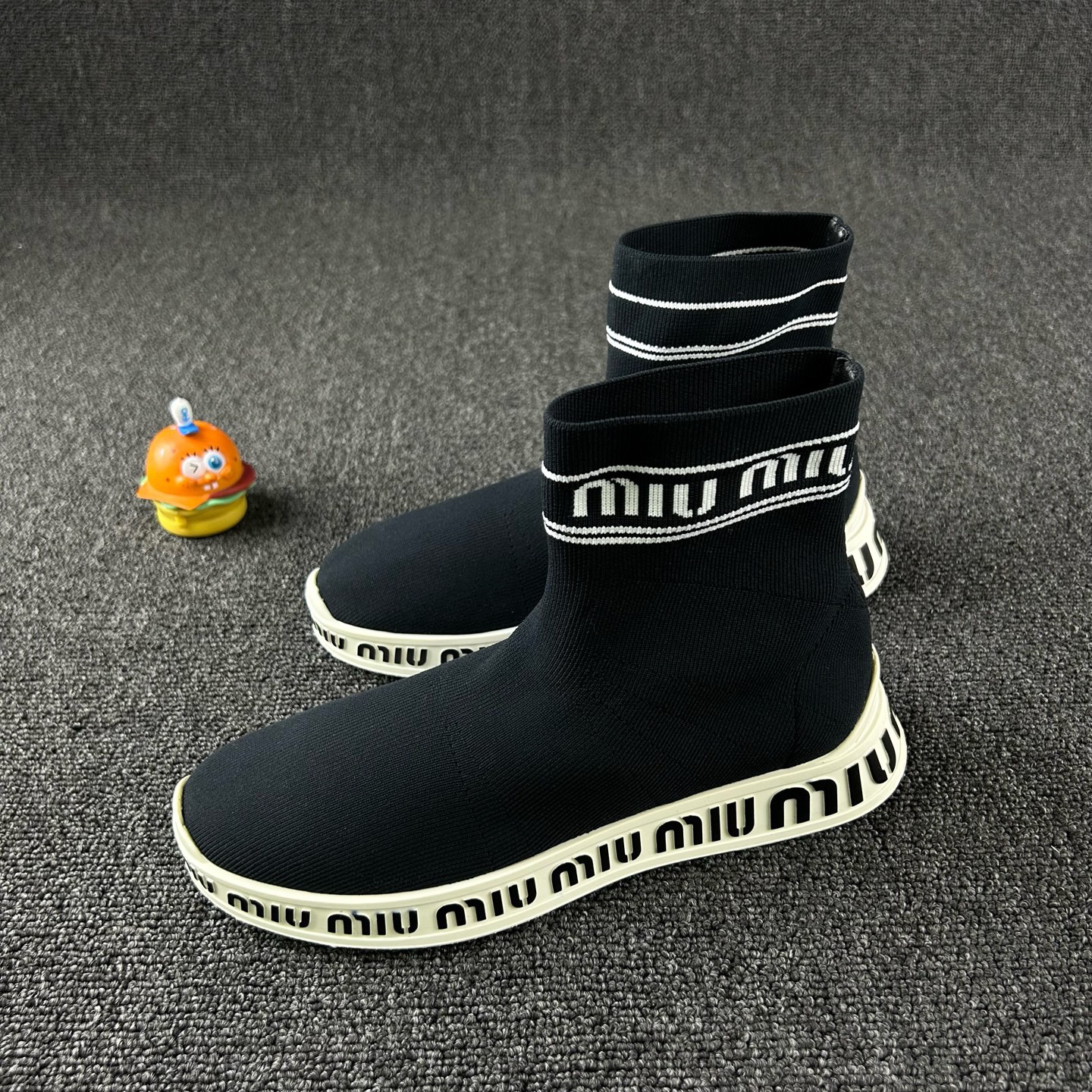 99新 MIU MIU/缪缪 针织靴袜靴35.5码 HB4839