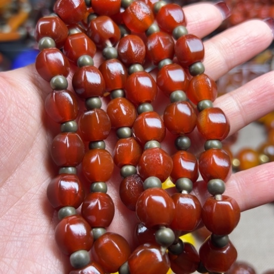 玛瑙/玉髓颈饰未镶嵌