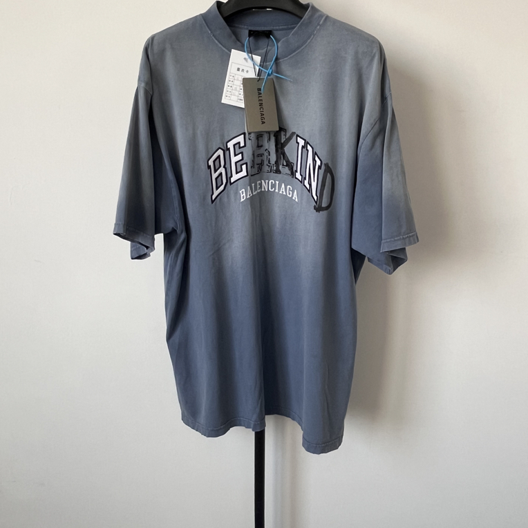 未使用 Balenciaga/巴黎世家 字母印花圆领套头短袖T恤 01601