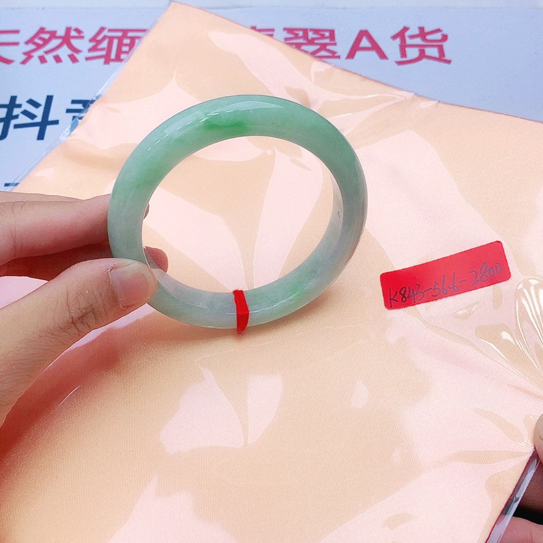 翡翠未镶嵌手镯我