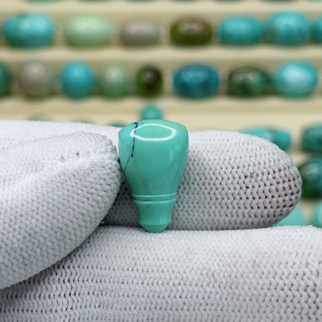 未镶嵌绿松石珠宝奇石