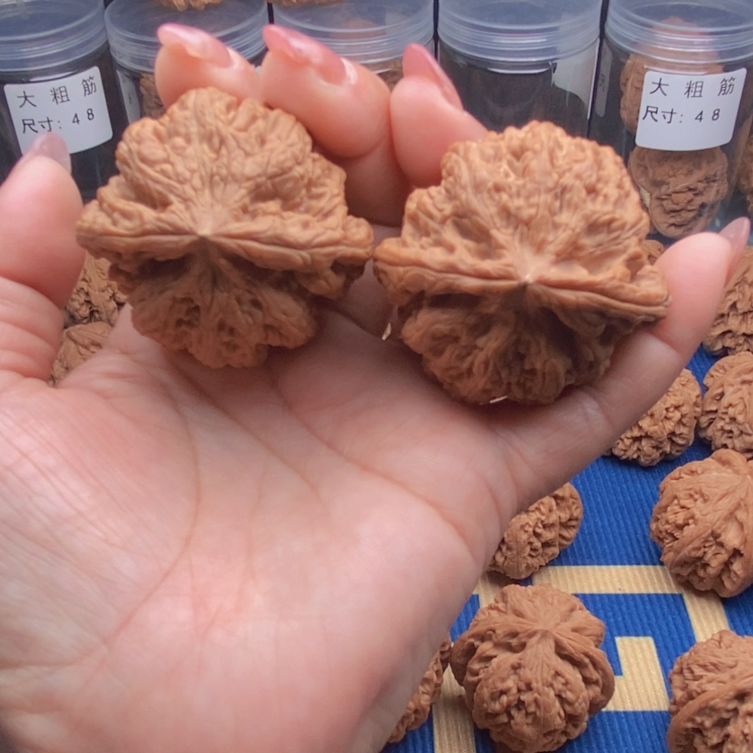 向***～吊坠文玩核桃粗筋46