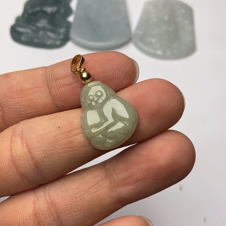 翡翠未镶嵌颈饰翡翠