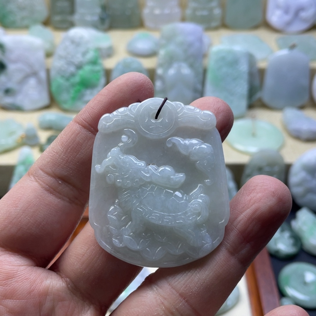 翡翠未镶嵌颈饰纯天然翡翠