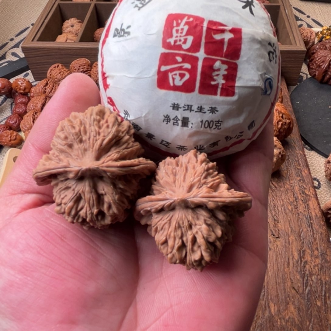 文玩核桃把件一 套