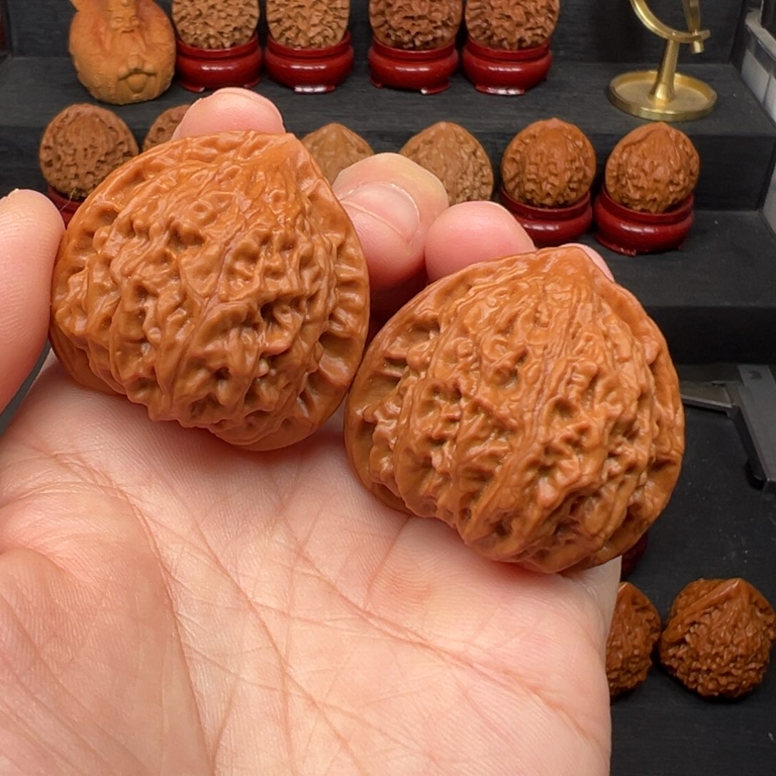 文玩核桃吊坠39全品金牛