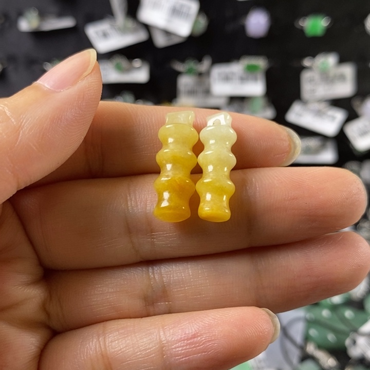 ****翡翠未镶嵌颈饰颈饰未镶嵌翡翠